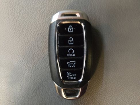 Used 2021 Hyundai Elantra SEL FWD image 32
