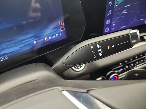 New 2026 Chevrolet Equinox LT w/ Convenience Package II image 23