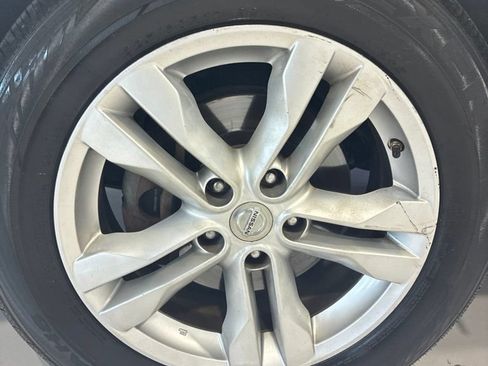 Used 2012 Nissan Rogue SV w/ Premium Pkg FWD image 10