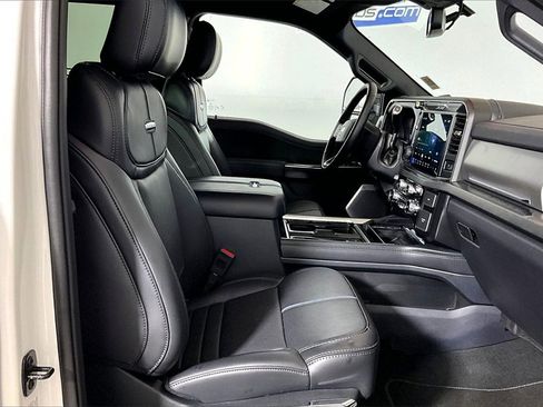 Used 2025 Ford F250 Platinum image 6