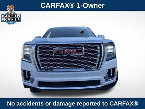 Used 2021 GMC Yukon Denali w/ Denali Premium Package image 2