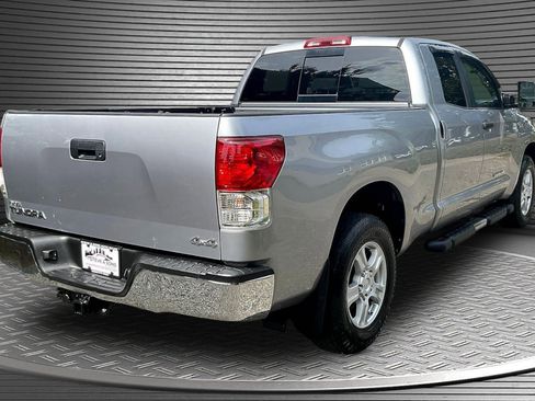Used 2010 Toyota Tundra 4x4 Double Cab image 6