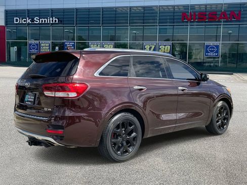 Used 2016 Kia Sorento SX image 6
