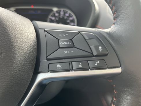 Used 2024 Nissan Sentra SR w/ SR Premium Package image 20