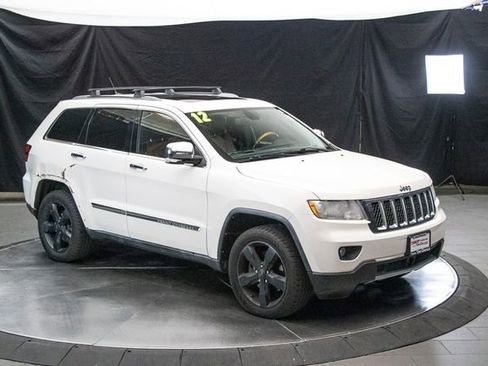 Used 2012 Jeep Grand Cherokee Overland image 3