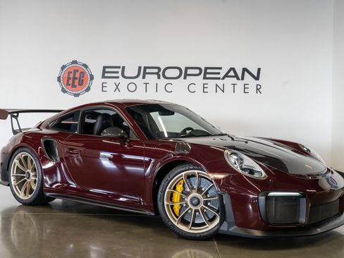Used 2018 Porsche 911 GT2 RS RWD image 1