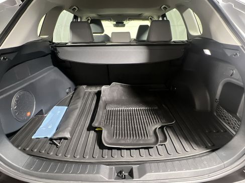 Used 2024 Toyota RAV4 Limited image 25