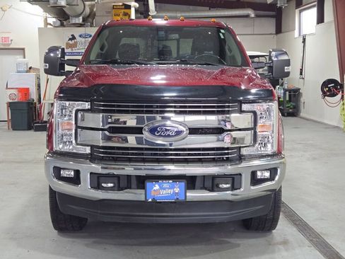 Used 2017 Ford F350 Lariat w/ Chrome Package image 4