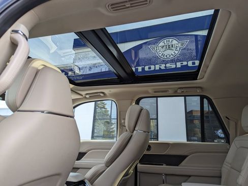Used 2020 Lincoln Navigator L Reserve w/ Equipment Group 201A Reserve AWD/4WD image 47