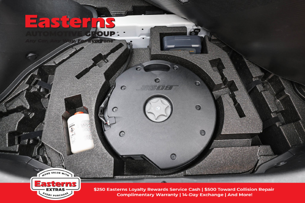 Used 2025 Nissan Z Performance w/ Floor Mat Package RWD image 10