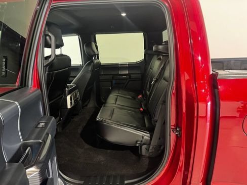 Used 2019 Ford F150 Lariat w/ Equipment Group 502A Luxury AWD/4WD image 20