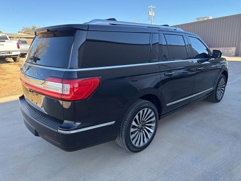 Used 2021 Lincoln Navigator L Reserve image 8