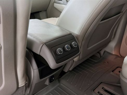 Used 2017 Buick Enclave Leather image 25