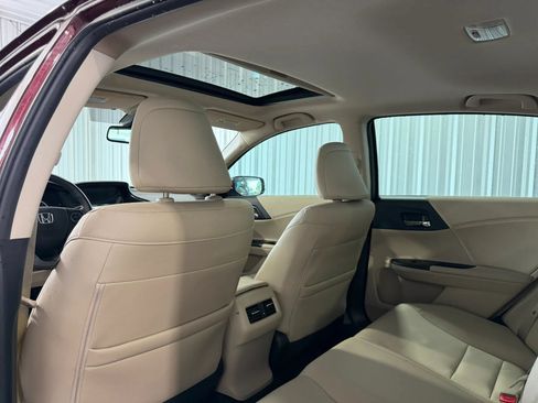 Used 2015 Honda Accord EX-L image 13