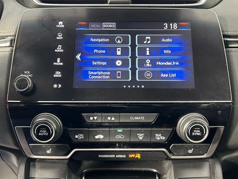 Used 2018 Honda CR-V Touring image 19