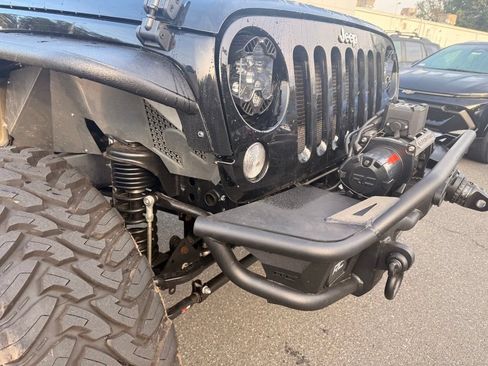 Used 2014 Jeep Wrangler Unlimited Sport w/ Quick Order Package 24S AWD/4WD image 10