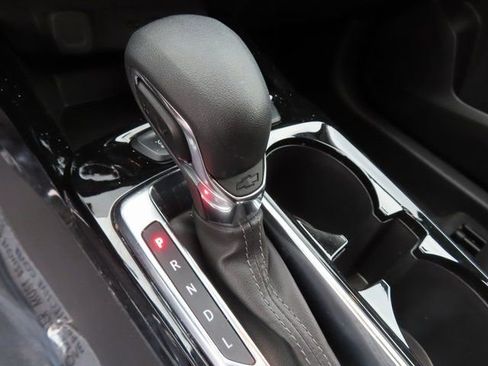 Used 2025 Chevrolet Trax LT w/ Driver Confidence Package image 29