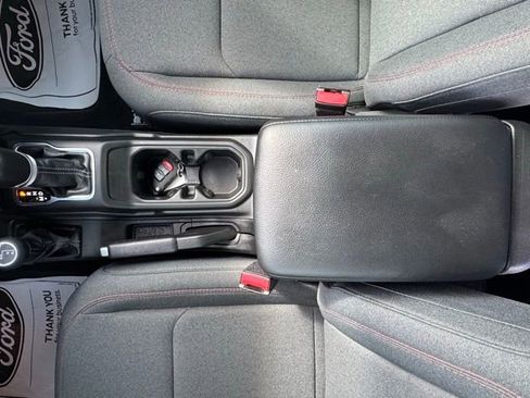 Used 2024 Jeep Gladiator Rubicon w/ Steel Bumper Group image 18