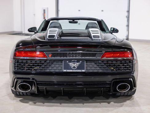 Used 2021 Audi R8 V10 w/ Premium Package image 8