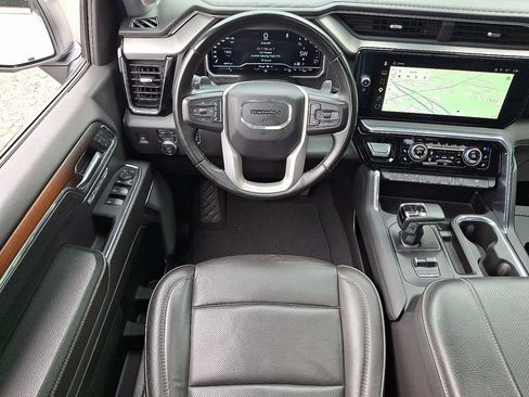 Used 2024 GMC Sierra 1500 Denali AWD/4WD image 11
