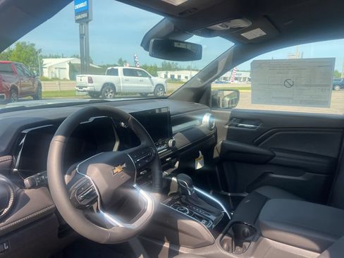 New 2025 Chevrolet Colorado LT w/ LT Convenience Package AWD/4WD image 19