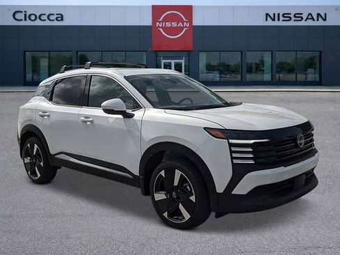 New 2026 Nissan Kicks SR w/ Cold Weather Package image 7