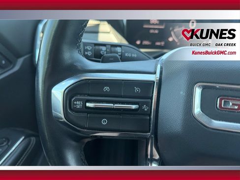 Used 2024 GMC Acadia Elevation AWD/4WD image 29
