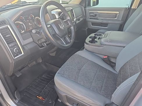 Used 2017 RAM 2500 Big Horn w/ Sport Appearance Group AWD/4WD image 14