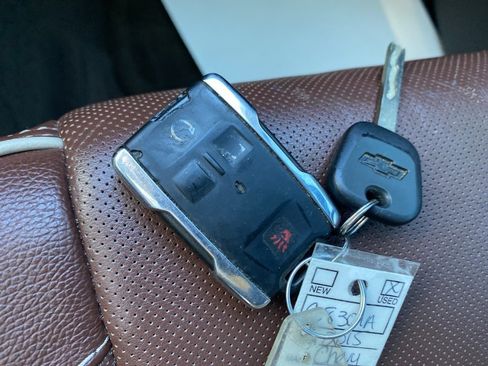 Certified 2015 Chevrolet Silverado 1500 High Country w/ High Country Premium Package image 43