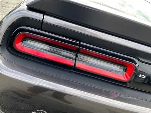 Used 2023 Dodge Challenger SXT RWD image 23