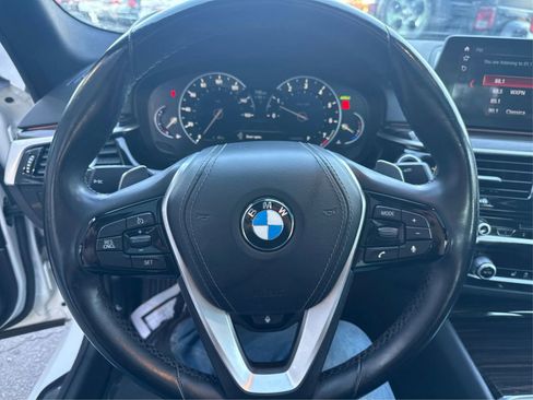Used 2017 BMW 530i xDrive AWD/4WD image 17