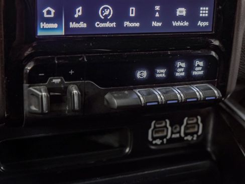 Used 2024 RAM 3500 Laramie w/ Night Edition AWD/4WD image 26