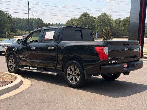 Used 2017 Nissan Titan SV RWD image 10