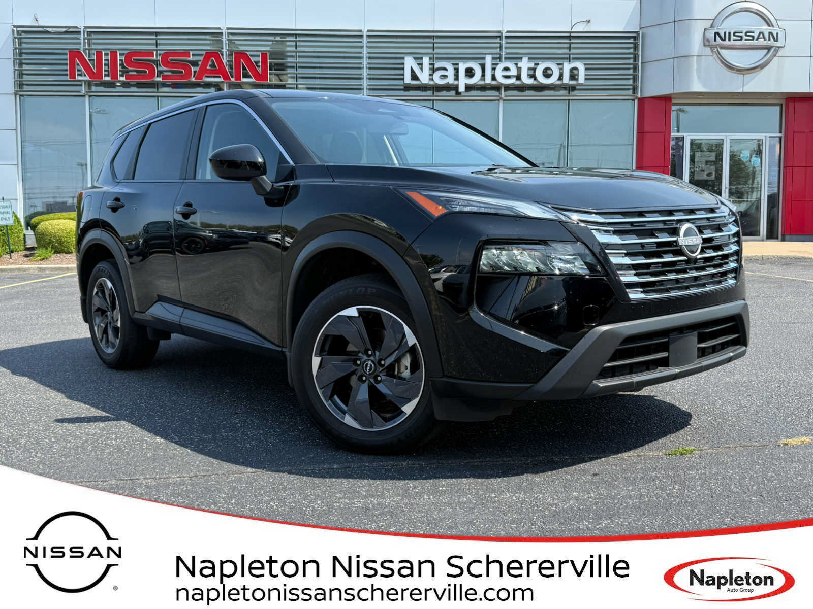 Used 2024 Nissan Rogue SV AWD/4WD image 1