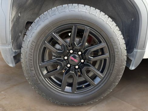 Used 2021 GMC Sierra 1500 Elevation AWD/4WD image 23