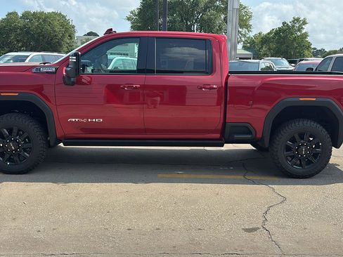New 2026 GMC Sierra 2500 AT4 w/ AT4 Premium Plus Package AWD/4WD image 4