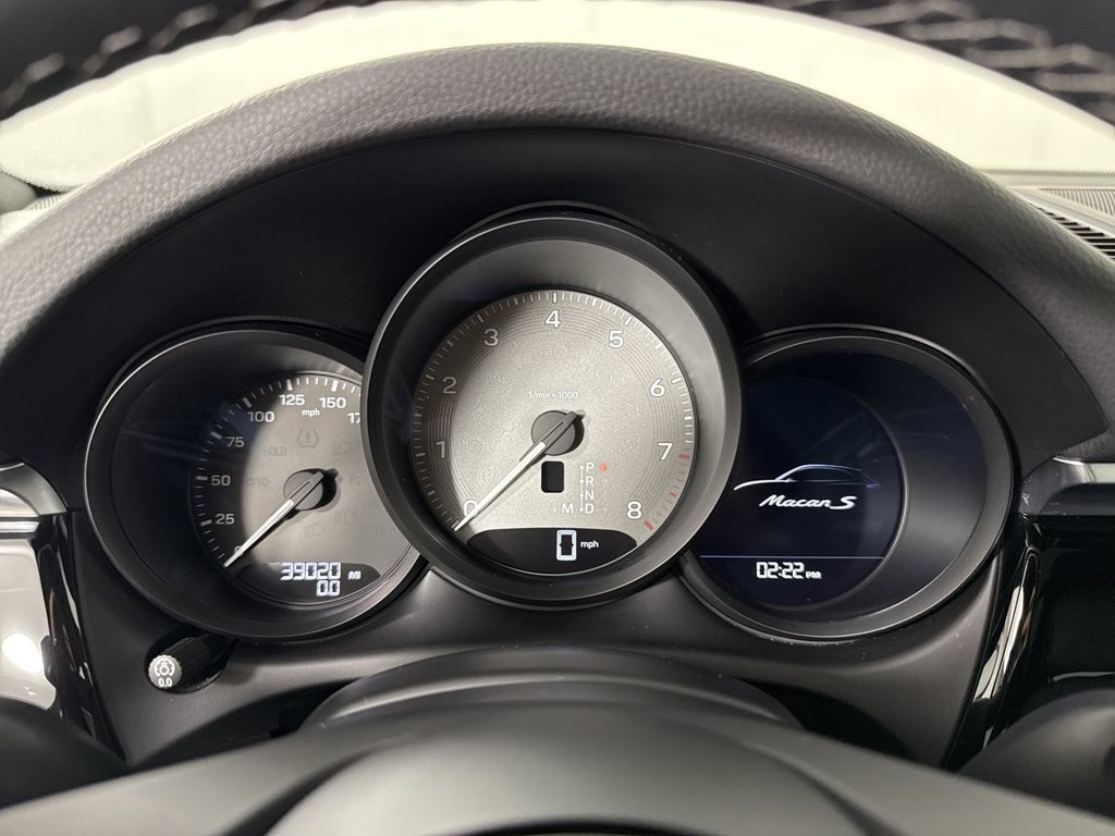 Certified 2022 Porsche Macan S AWD/4WD image 37