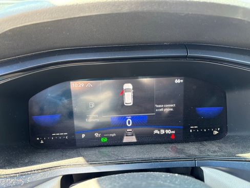 Used 2022 Volkswagen Taos SE AWD/4WD image 9