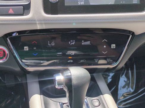 Used 2019 Honda HR-V Touring image 24