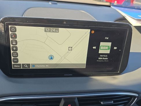 Used 2023 Hyundai Santa Fe SEL image 24