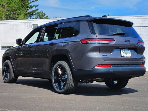 New 2025 Jeep Grand Cherokee L Altitude image 8
