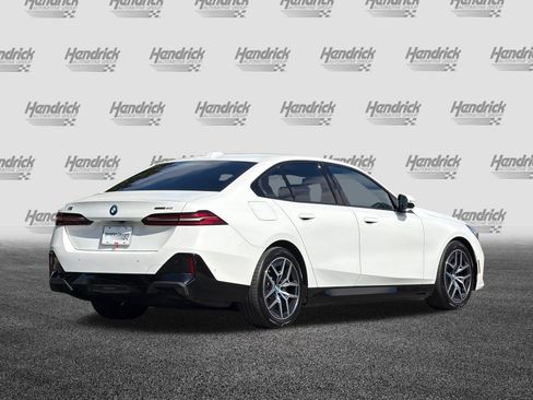 Used 2024 BMW i5 eDrive40i w/ M Sport Package RWD image 5