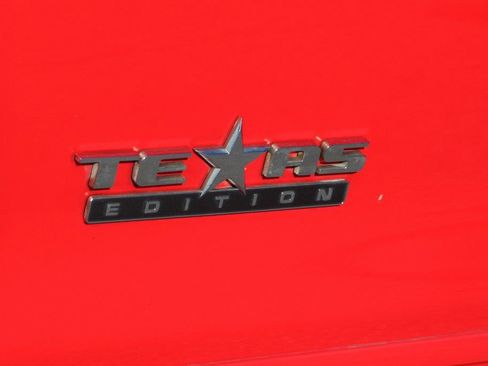 Used 2018 Chevrolet Silverado 1500 LT w/ Texas Edition image 45