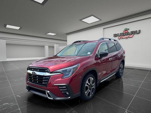 Used 2025 Subaru Ascent Touring AWD/4WD image 5
