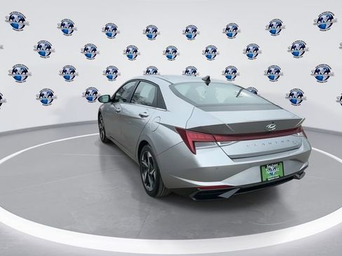 Used 2023 Hyundai Elantra Limited w/ Cargo Package image 7