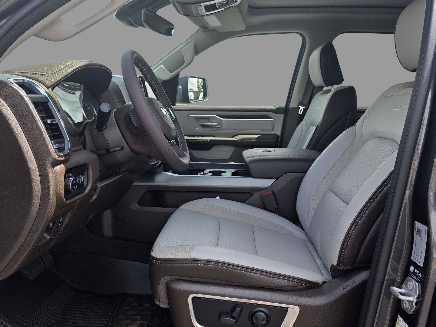 New 2027 RAM 1500 Laramie w/ Laramie Southwest Edition AWD/4WD image 21