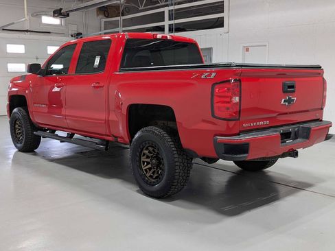 Used 2018 Chevrolet Silverado 1500 LT w/ All Star Edition image 10
