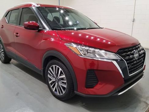 Used 2023 Nissan Kicks SV w/ Interior Electronics Package FWD image 1