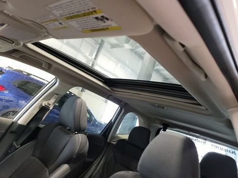 Used 2021 Subaru Forester Premium AWD/4WD image 9