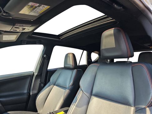Used 2017 Toyota RAV4 SE AWD/4WD image 25